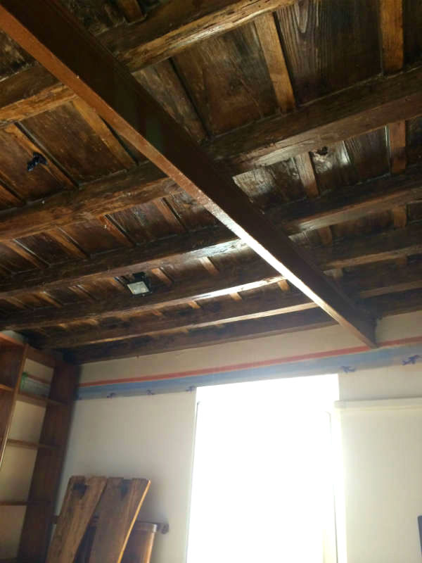 Apartment for rent in Rome, near Colosseum, Casa Cuore di Roma. During make-over