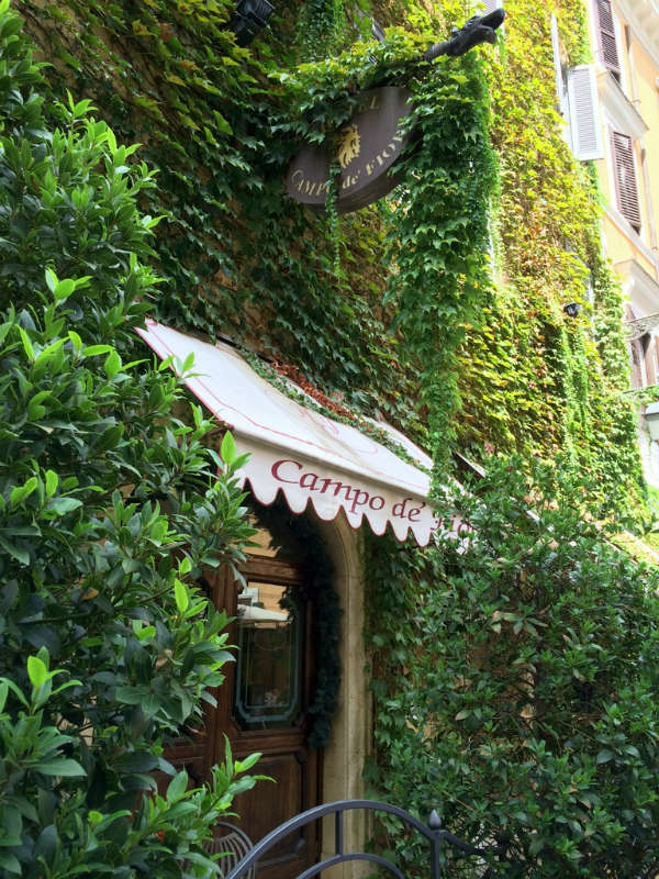 Campo de Fiori, Rome. Appartement in Rome, Casa Cuore di Roma. Foto by © Lisa van de Pol