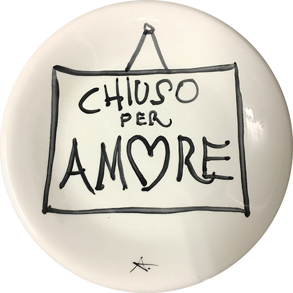 Chiuso per Amore, exclusive ceramic plate by Italian Summers