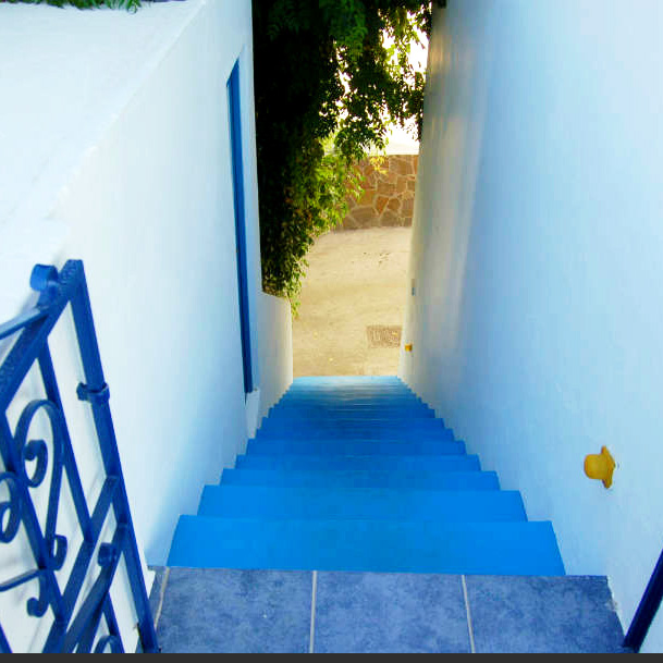 Panarea Island, the blue stairs, photo Lisa van de Pol, Italian Summers
