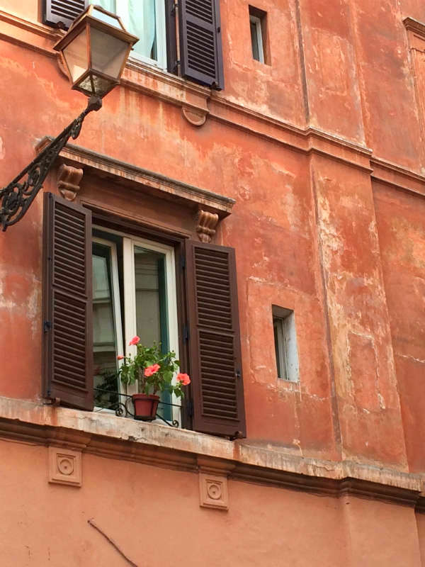 Roman colors. Rome, Italy © Foto by Lisa van de Pol